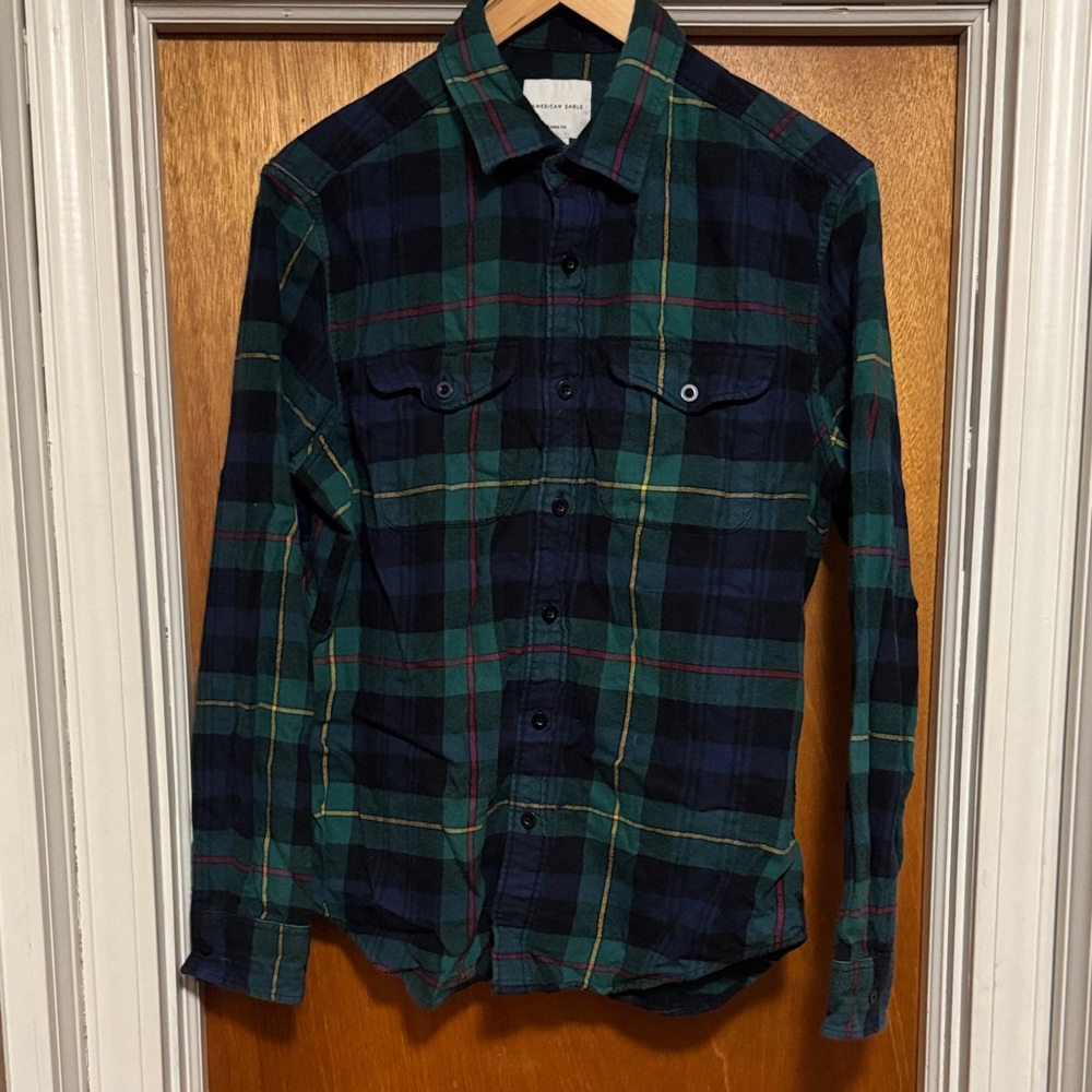 American Eagle Classic Fit Blue Tartan Flannel Sz Medium
